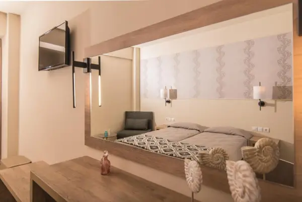 Hotel Petros 4
