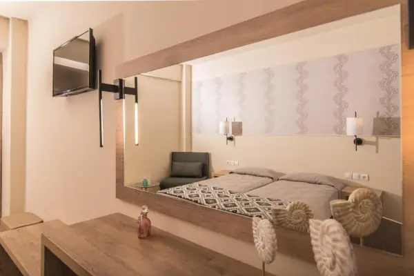 Hotel Petros 9